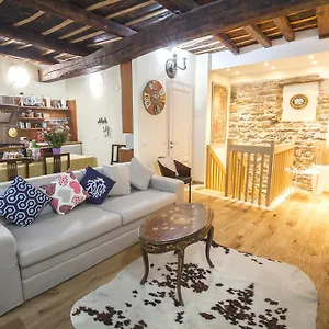 https://porta-dipinta-house-bergamo-alta.it-lombardy.com