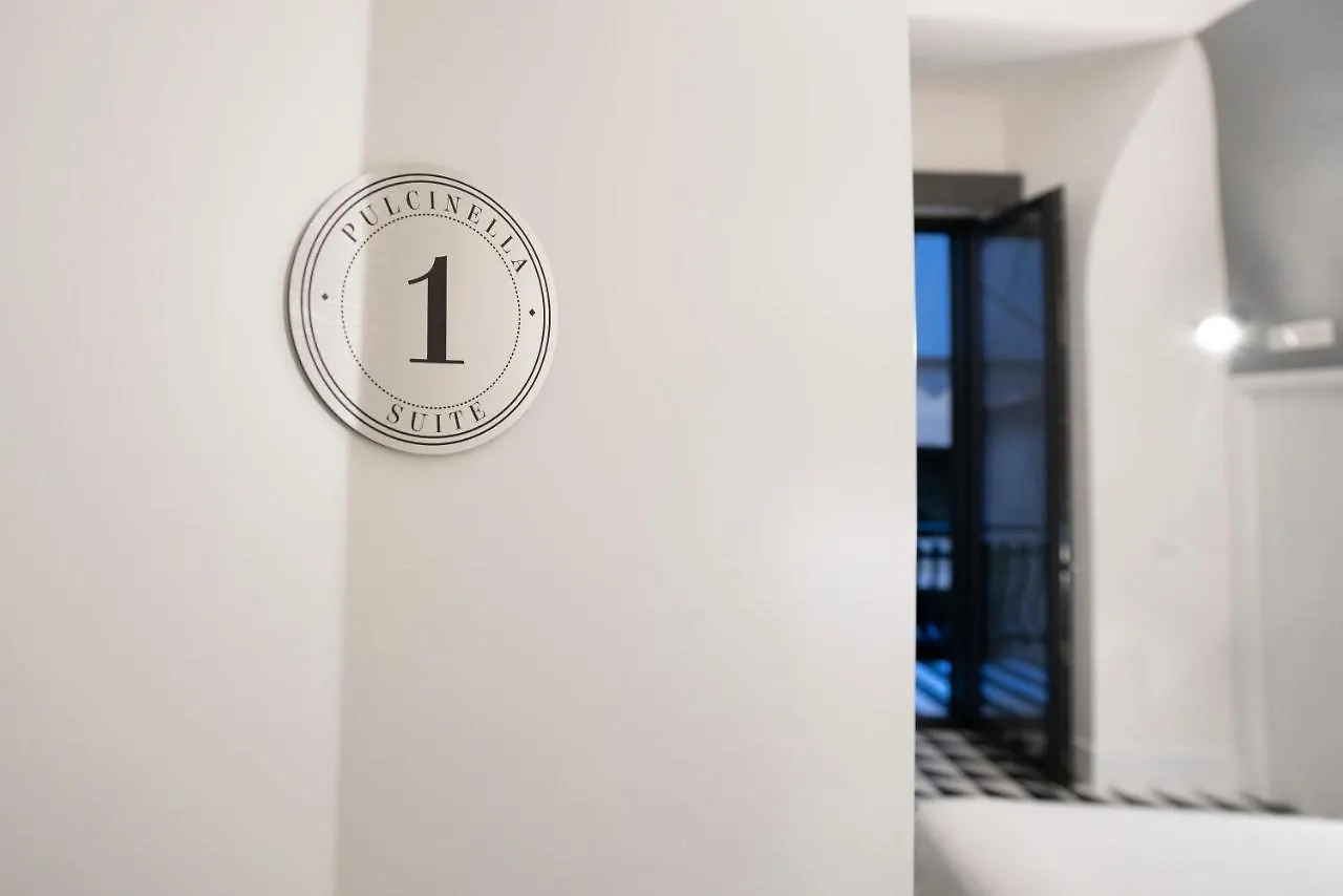 Pulcinella Suite Naples
