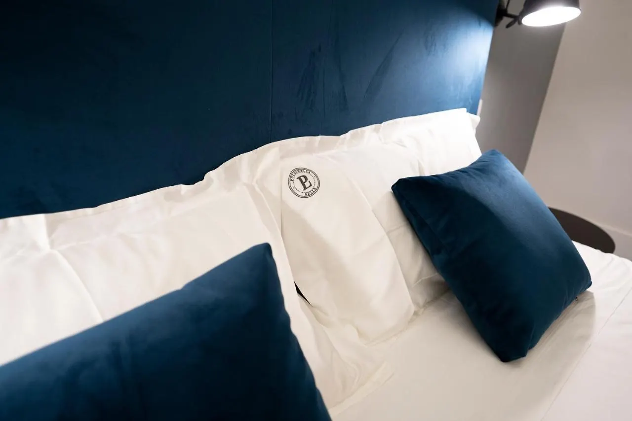 Pulcinella Suite Naples