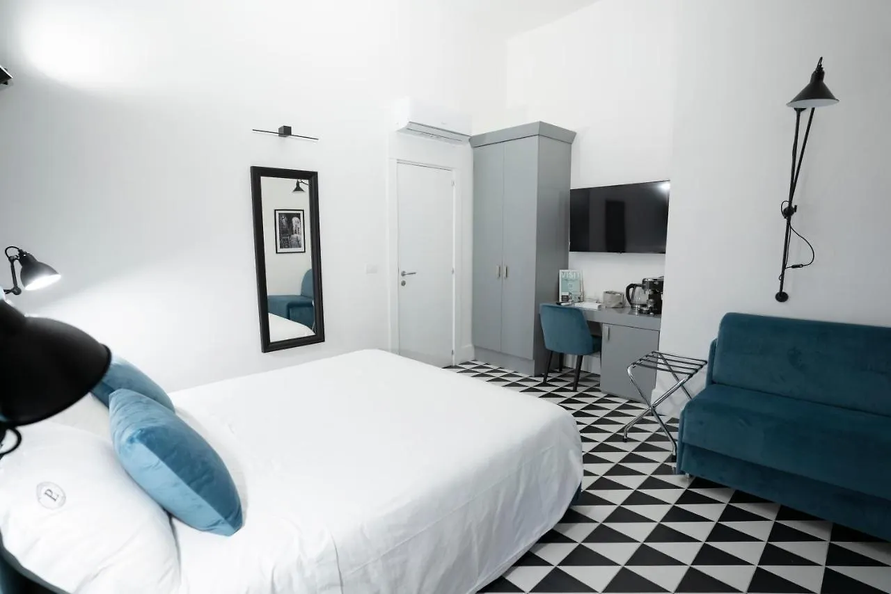 Pulcinella Suite Naples