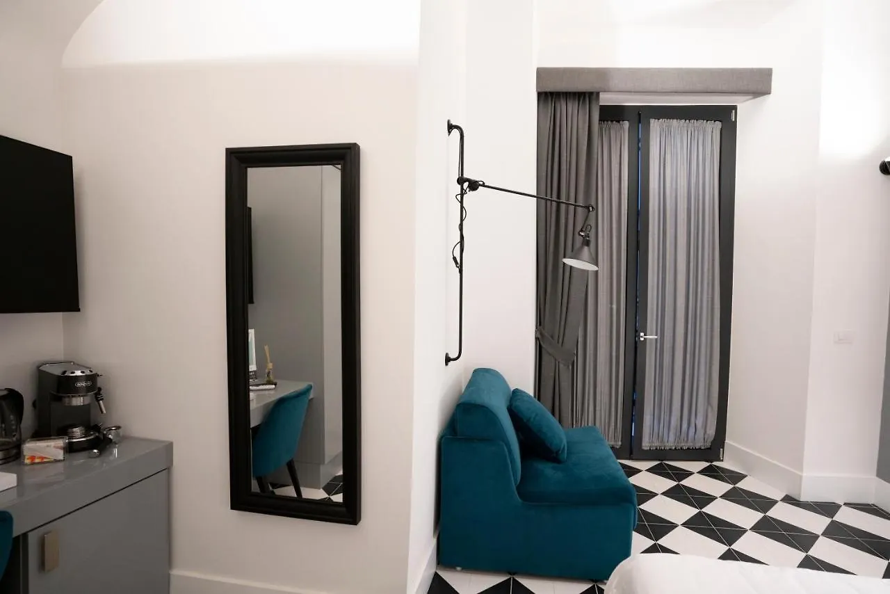 Pulcinella Suite Naples 0*,